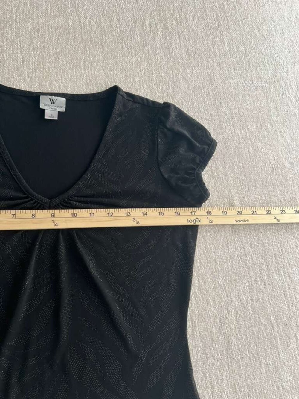 Worthington Stretch Black Ruched V-Neck Textured Top Size S - Picture 5 of 6